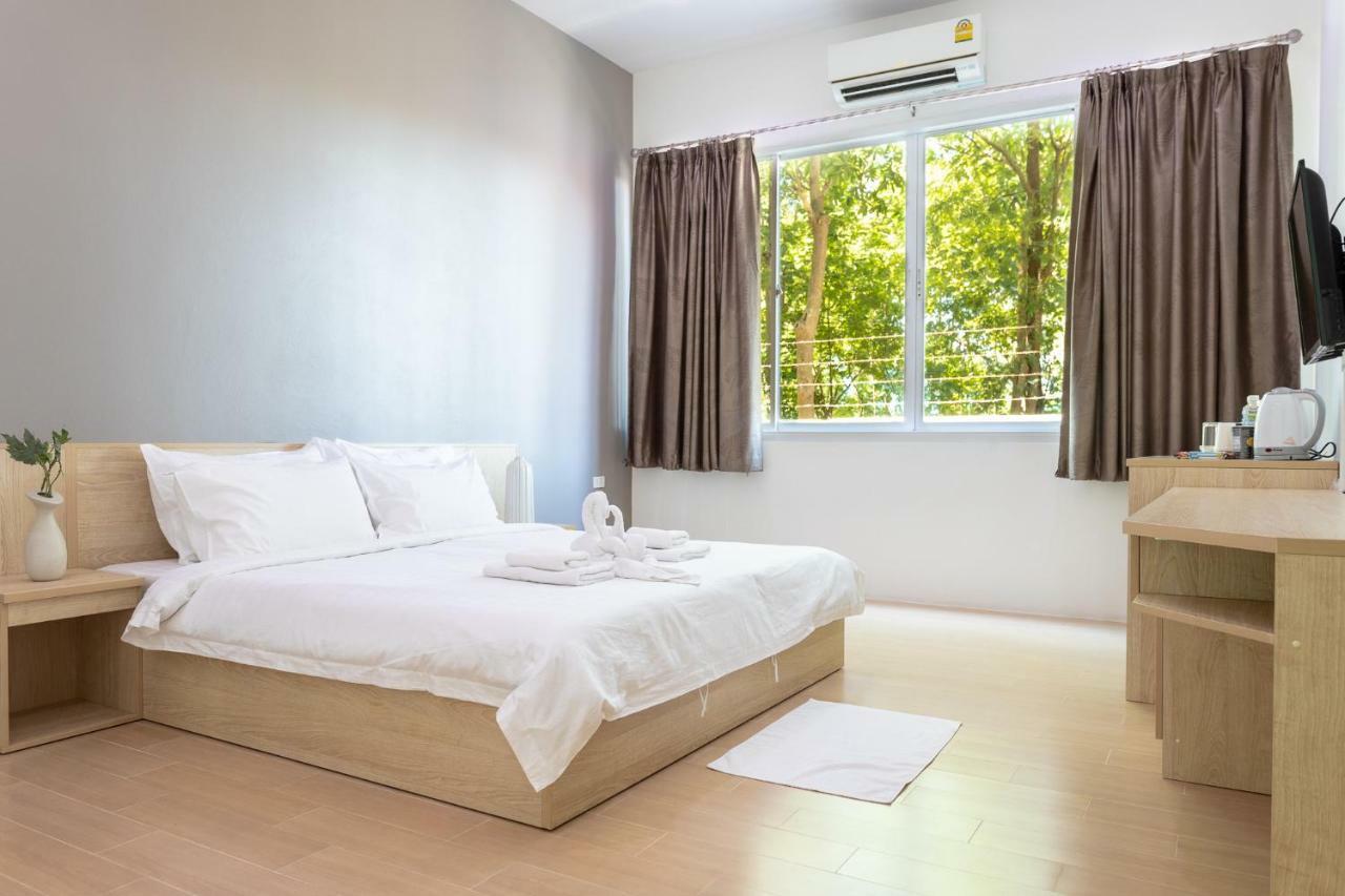 O2 Hotel Lop Buri Exteriér fotografie